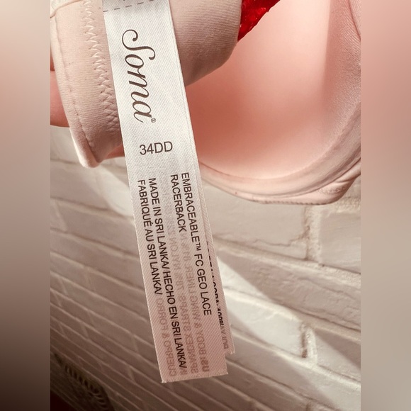 NWT Soma Embraceable Geo Lace
Racerback Underwire Bra 34 DD Porcelain #0632 - Picture 9 of 12